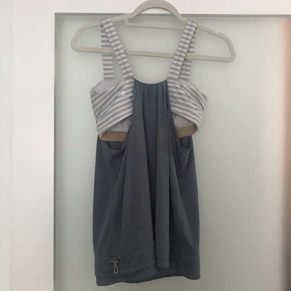Lululemon back on track gray tank! - Picture 4 of 8